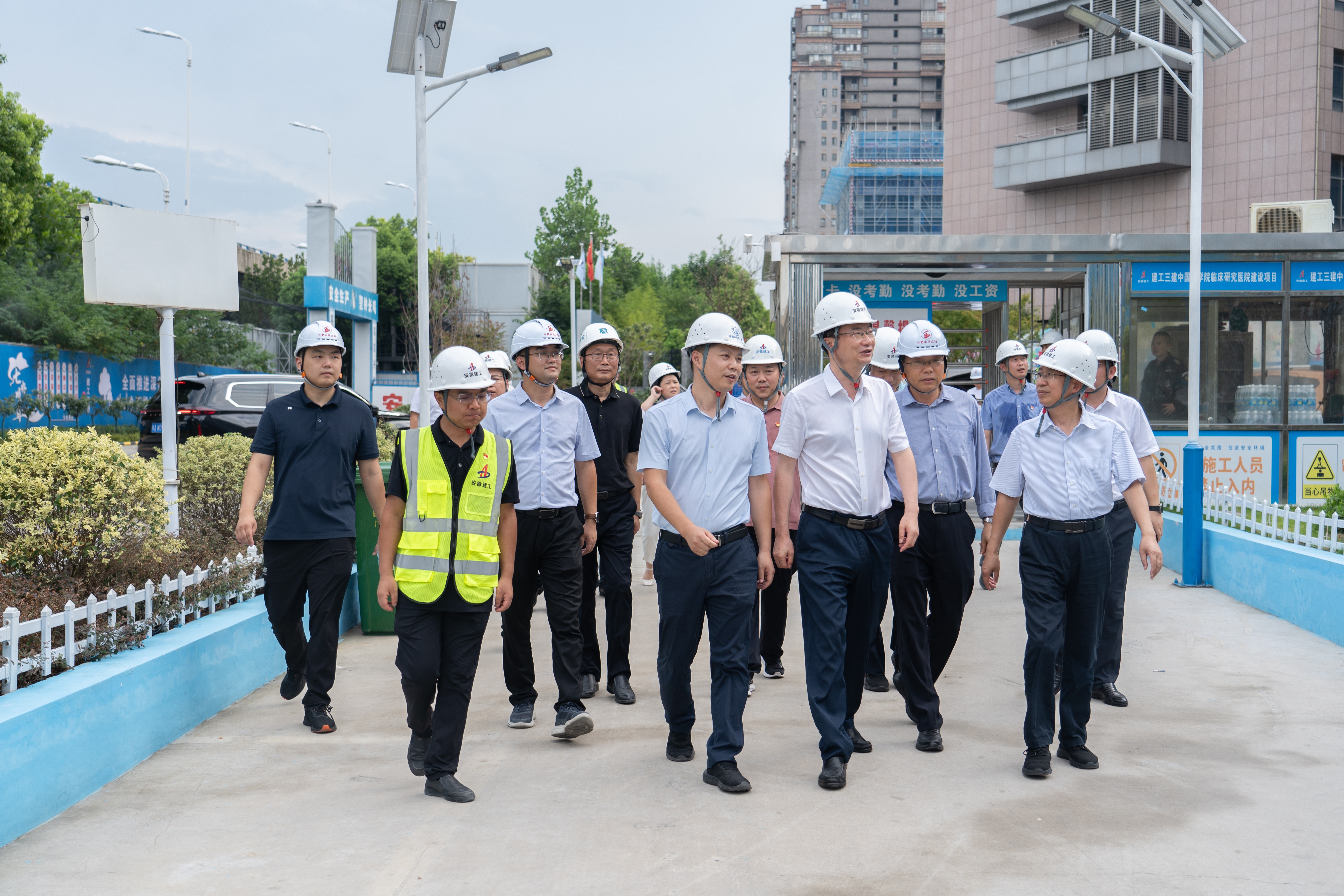 NIC02779_副本.jpg NIC02779_副本.jpg